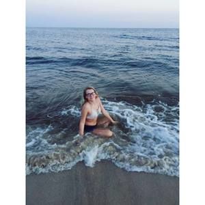 Meet your Posher, Raelee